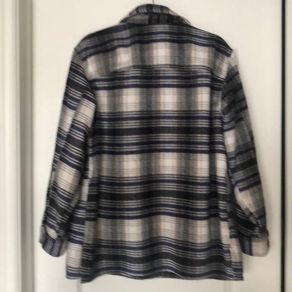 Ladies shacket jacket - Picture 6 of 16